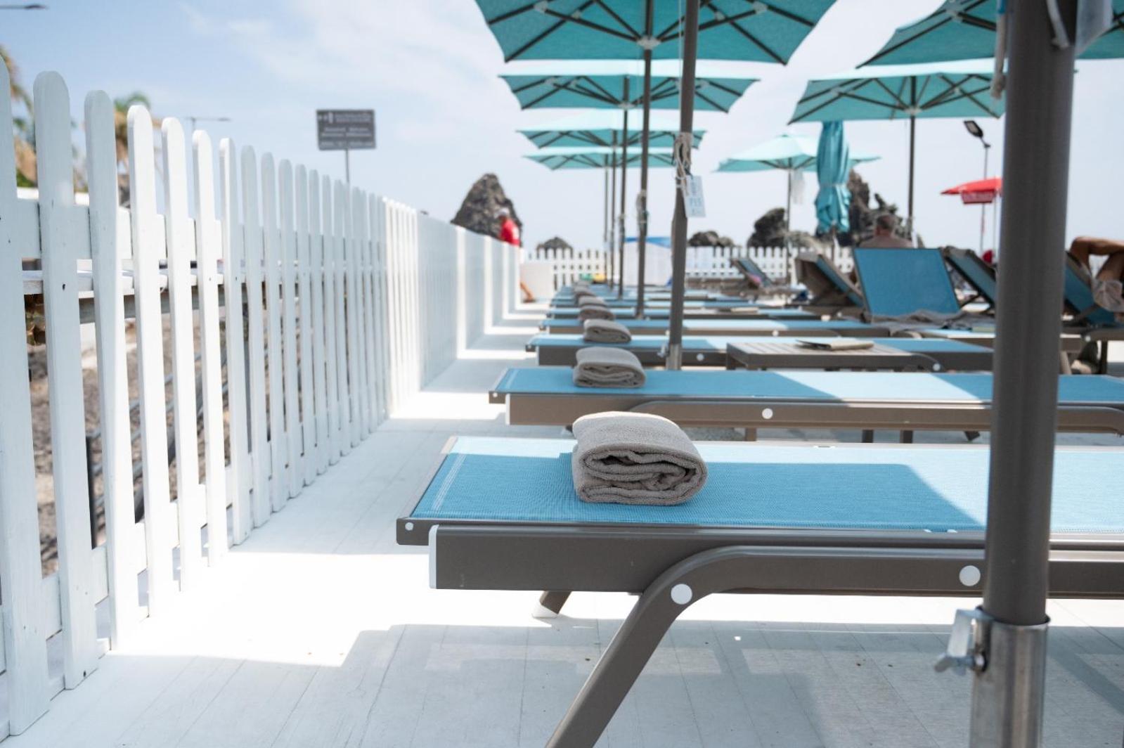 Grand Hotel Faraglioni Aci Trezza Exterior foto